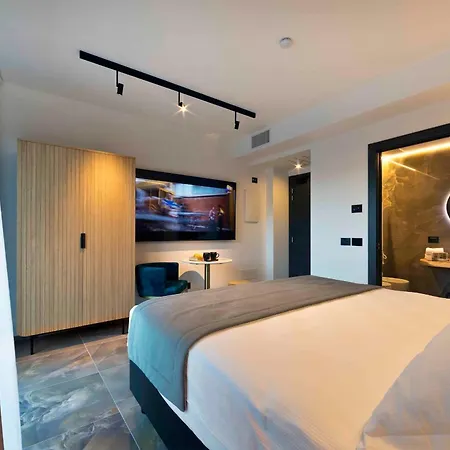 Готель Boutique 3*
