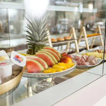 Boutique 3* Сірміоне